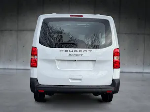 Peugeot Expert 2.0 BlueHDi 145 S&S Vertiefte Kabine Long