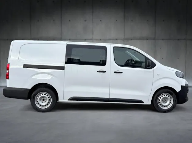 Peugeot Expert 2.0 BlueHDi 145 S&S Vertiefte Kabine Long