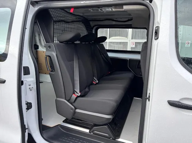 Peugeot Expert 2.0 BlueHDi 145 S&S Vertiefte Kabine Long