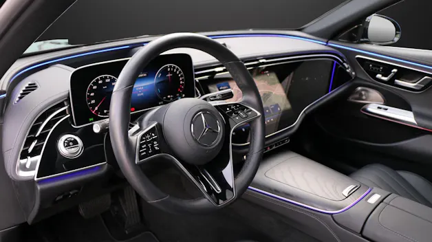 Mercedes-Benz E 300 e 4Matic 9G-Tronic