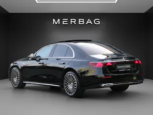 Mercedes-Benz E 300 e 4Matic 9G-Tronic