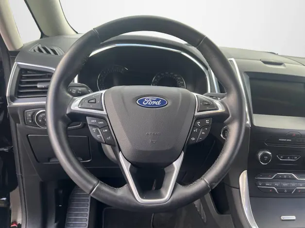 Ford Galaxy 2.5 Hybrid Titanium 7P