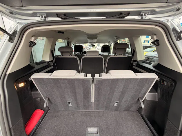 VW Touran 2.0 TDI 150PS DSG HIGHLINE *** TOP AUSSTATTUNG ***