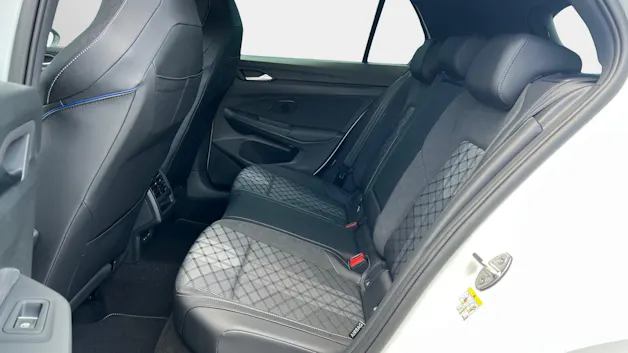VW Golf R-Line 1.5eTSI 150PS DSG