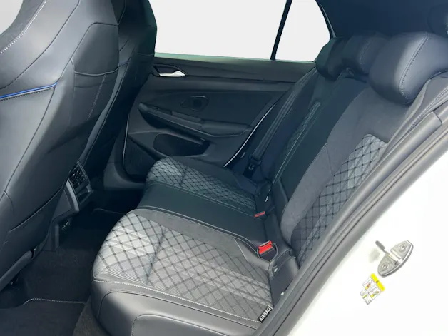 VW Golf R-Line 1.5eTSI 150PS DSG