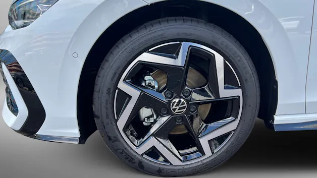 VW Golf R-Line 1.5eTSI 150PS DSG