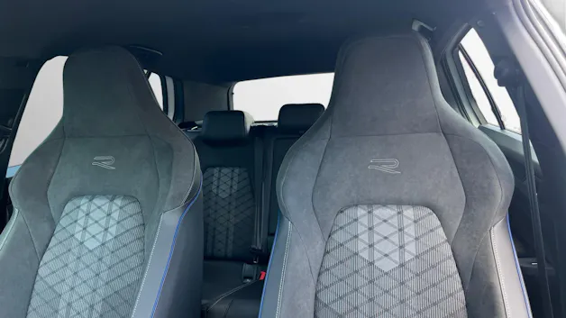 VW Golf R-Line 1.5eTSI 150PS DSG