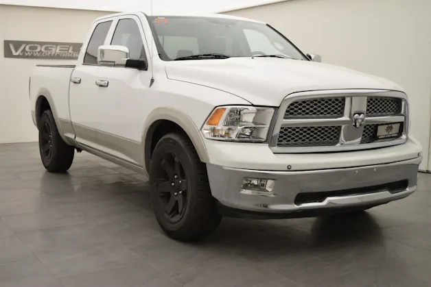 Dodge Ram 1500 5.7 Laramie Quad cab