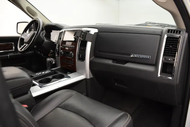 Dodge Ram 1500 5.7 Laramie Quad cab