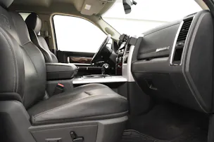 Dodge Ram 1500 5.7 Laramie Quad cab