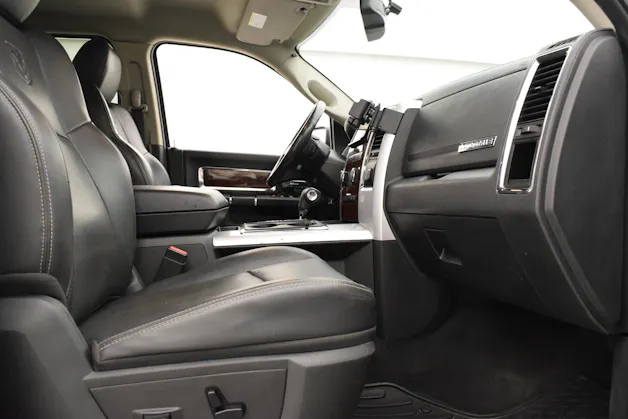 Dodge Ram 1500 5.7 Laramie Quad cab
