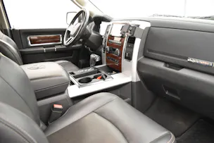 Dodge Ram 1500 5.7 Laramie Quad cab