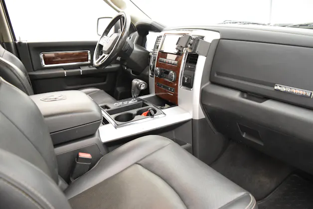 Dodge Ram 1500 5.7 Laramie Quad cab