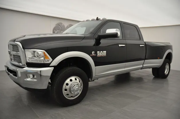 Dodge Ram 3500 6.7 TD Crew Cab Lar.