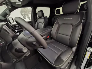 Dodge Ram 1500 5.7 V8 Laramie Sport