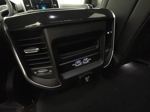 Dodge Ram 1500 5.7 V8 Laramie Sport