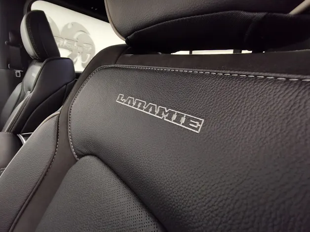 Dodge Ram 1500 5.7 V8 Laramie Sport