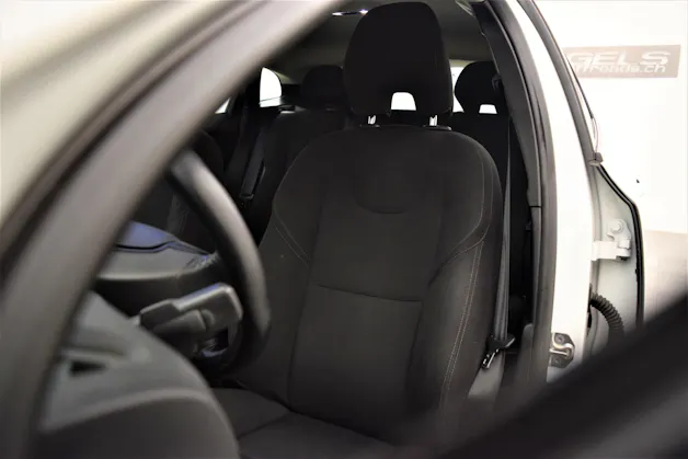 Volvo V40 Cross Country D2