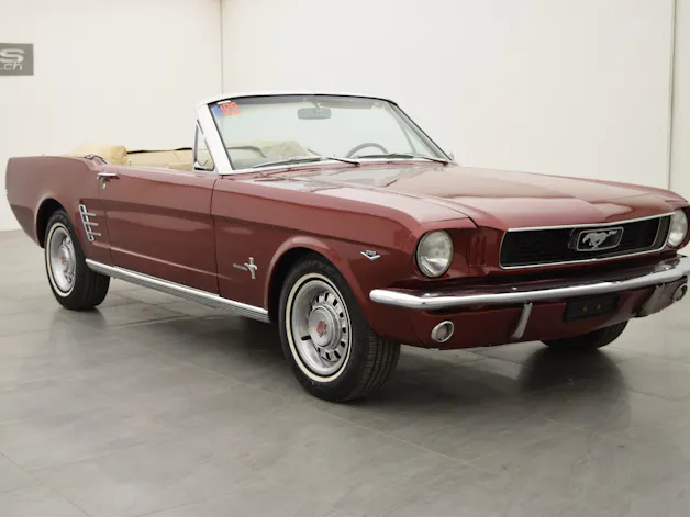 Ford Mustang GT Convertible V8 A-Code