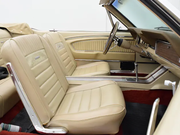 Ford Mustang GT Convertible V8 A-Code