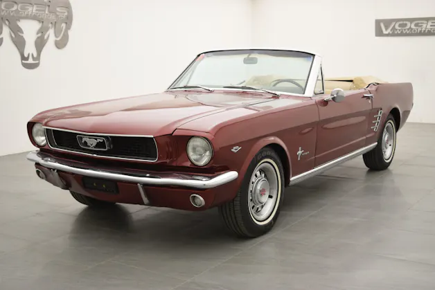 Ford Mustang GT Convertible V8 A-Code