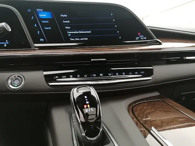 Cadillac Escalade 6.2 ESV Platinum Sport AWD