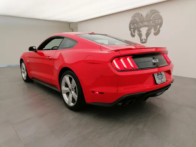 Ford Mustang 5.0 GT Fastback