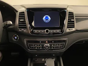 KGM -SsangYong Musso Grand Black Pack 2.2D 4WD