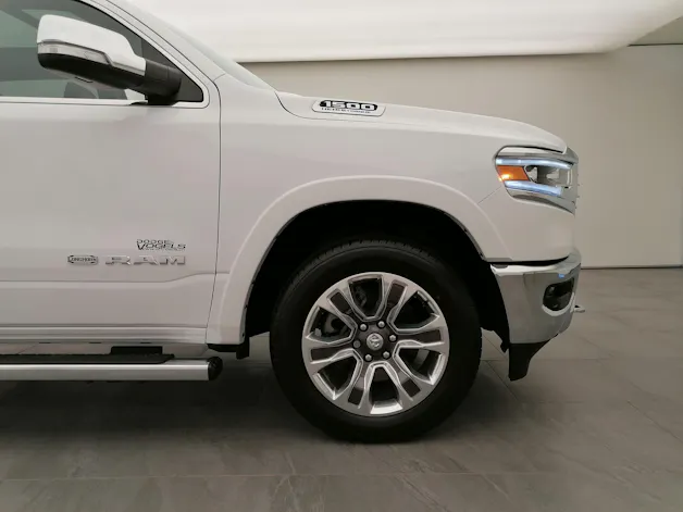 Dodge Ram 1500 5.7 V8 Longhorn eTorque Crew C