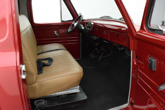 Ford F-Pickup F-100