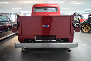 Ford F-Pickup F-100
