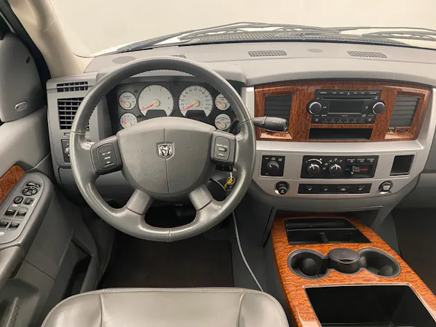Dodge Ram 2500 6.7 TD Mega Cab