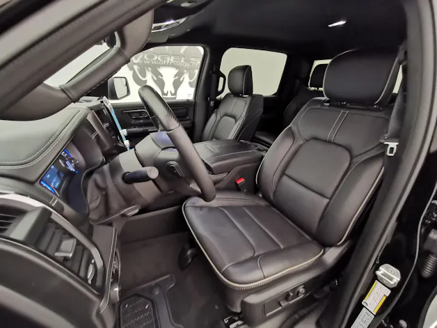 Dodge Ram 1500 5.7 V8 Limited eTorque Crew Cab