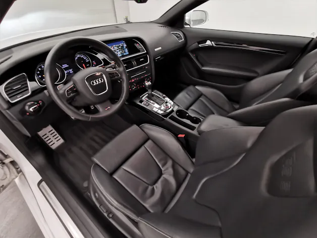 Audi RS5 Quattro 4.2 FSI S-tronic