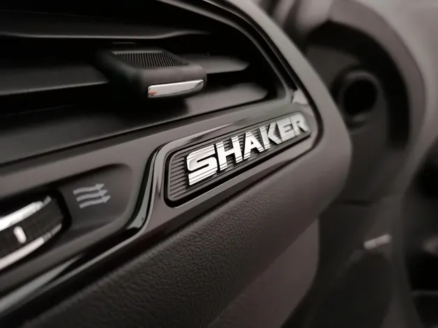 Dodge Challenger 5.7 R/T Shaker