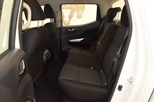 Nissan Navara 2.3 cCi Double Cab 7T AHK