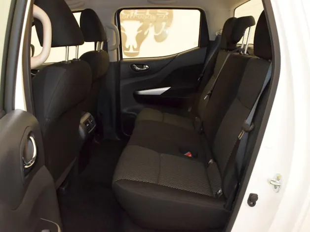 Nissan Navara 2.3 cCi Double Cab 7T AHK