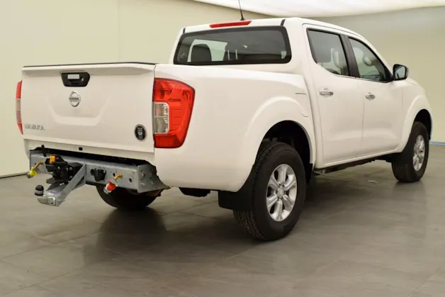 Nissan Navara 2.3 cCi Double Cab 7T AHK