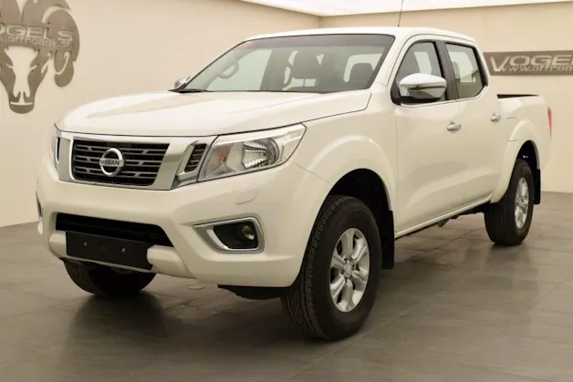 Nissan Navara 2.3 cCi Double Cab 7T AHK