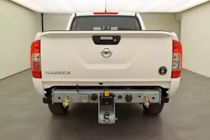 Nissan Navara 2.3 cCi Double Cab 7T AHK