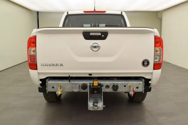 Nissan Navara 2.3 cCi Double Cab 7T AHK