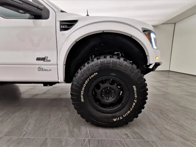 Ford F-150 SVT Raptor SuperCrew 6.2