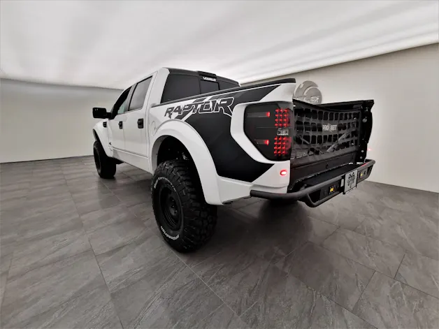 Ford F-150 SVT Raptor SuperCrew 6.2