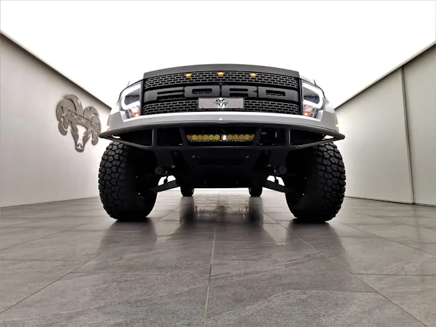 Ford F-150 SVT Raptor SuperCrew 6.2