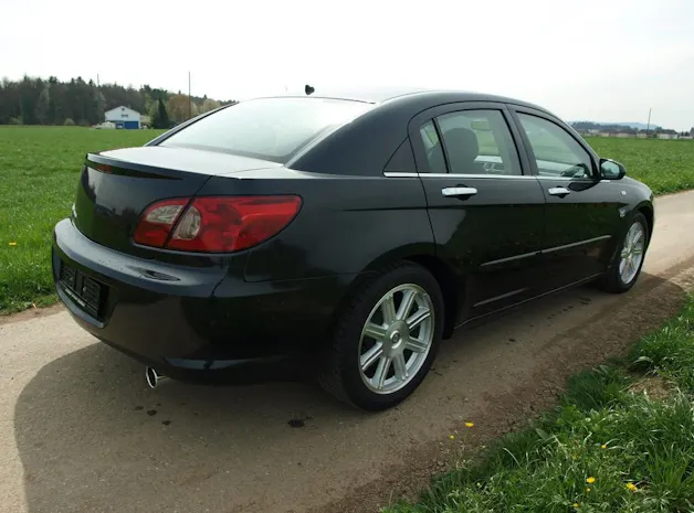 Chrysler Sebring 2.7 V6 Limousine Ltd.