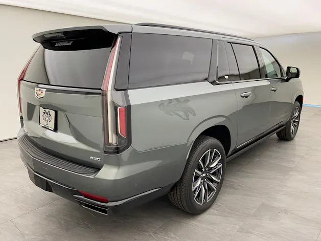 Cadillac Escalade 6.2 ESV Platinum Sport AWD
