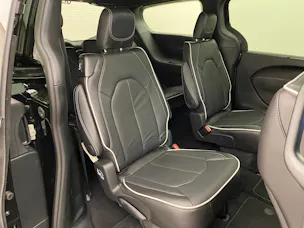 Chrysler Pacifica Limited Sport Night AWD