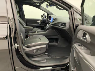 Chrysler Pacifica Limited Sport Night AWD