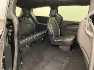 Chrysler Pacifica Limited Sport Night AWD