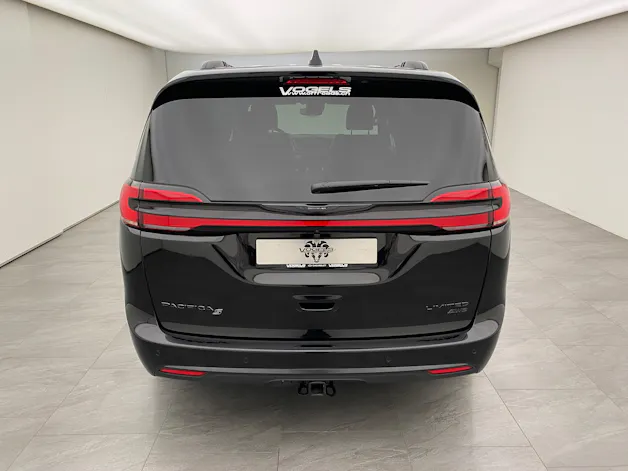 Chrysler Pacifica Limited Sport Night AWD